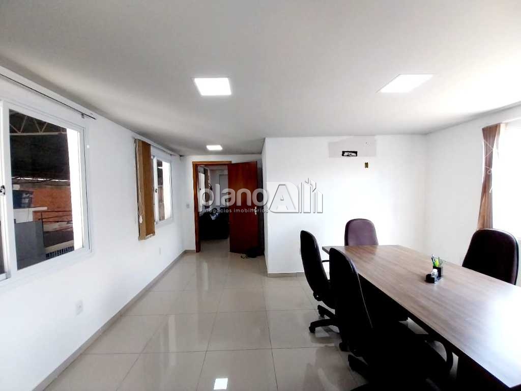 Locação de Comercial / Galpão na cidade de Cachoeirinha