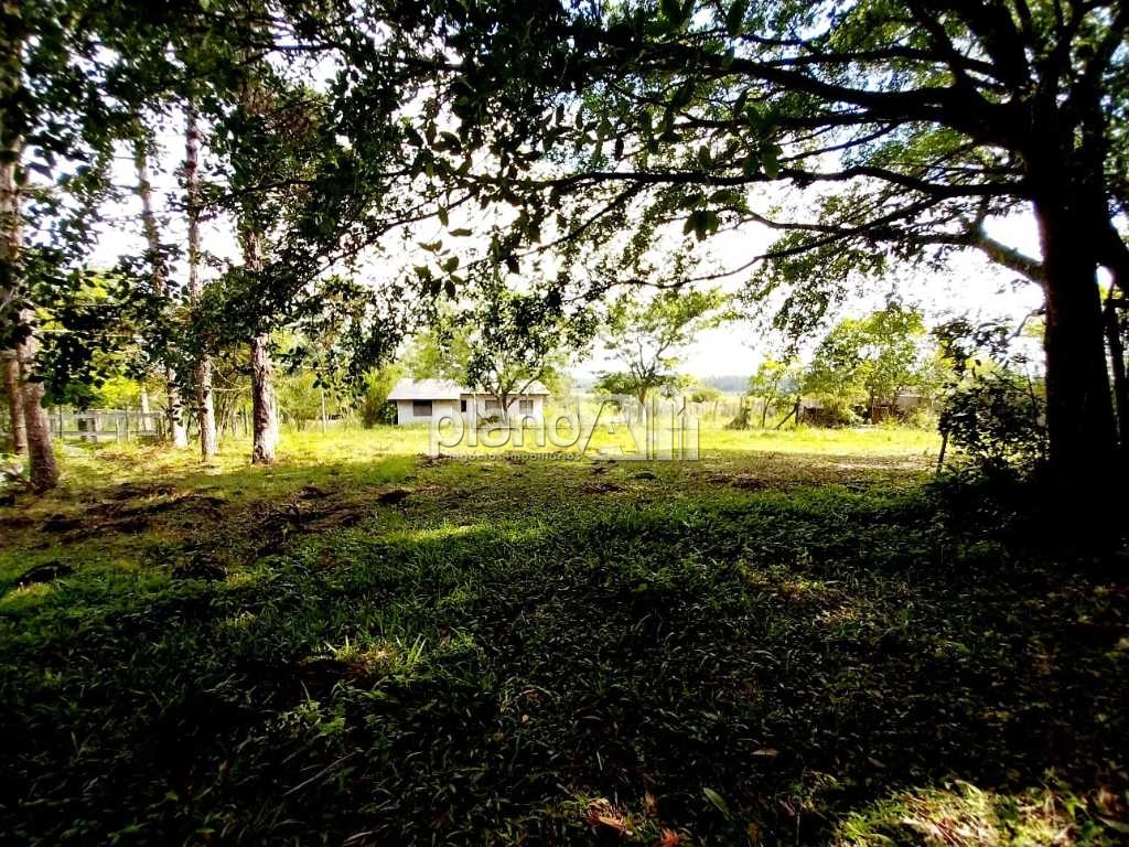 Venda de Rural / Área na cidade de Viamão