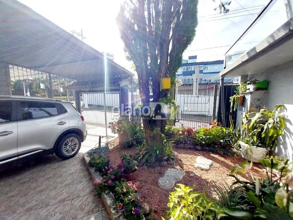 Locação de Casas / Padrão na cidade de Gravataí