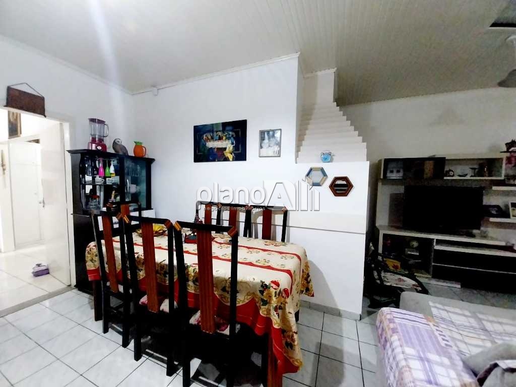 Locação de Casas / Padrão na cidade de Gravataí