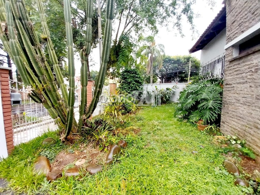 Venda de Casas / Padrão na cidade de Gravataí