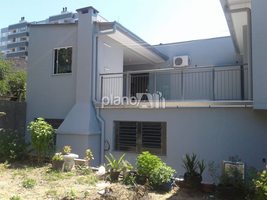 Venda de Casas / Padrão na cidade de Gravataí