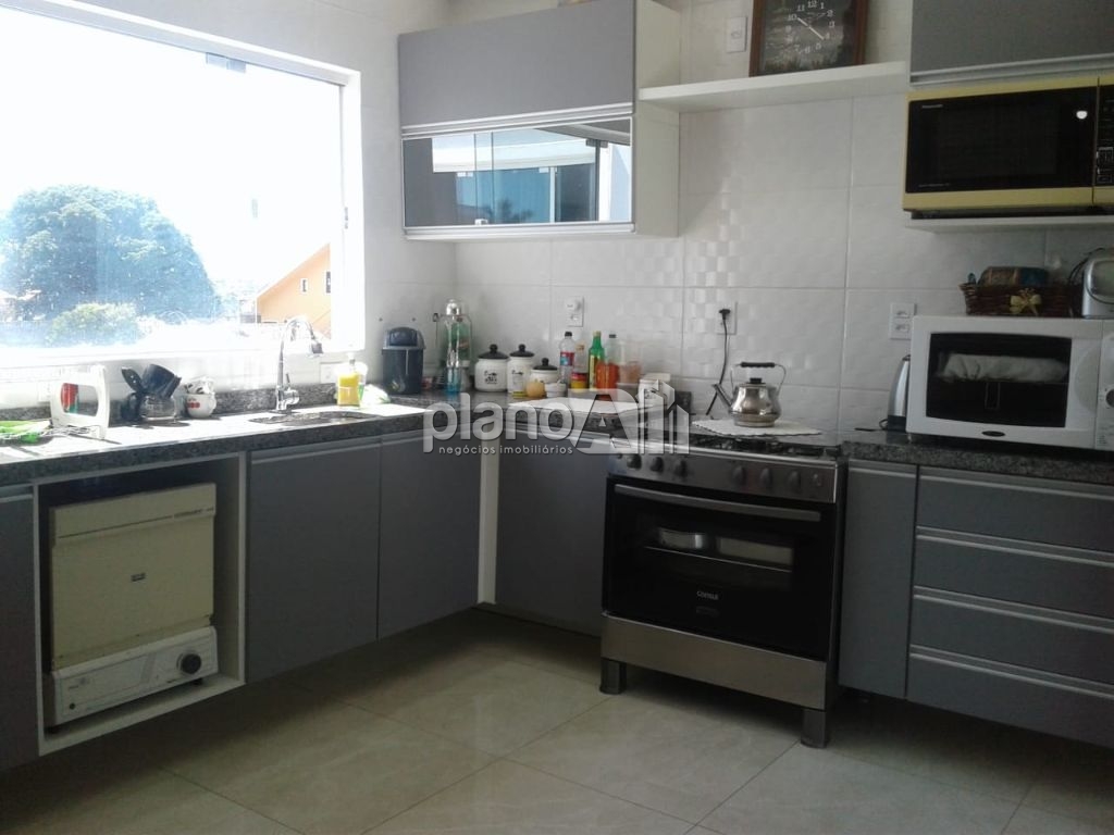 Venda de Casas / Padrão na cidade de Gravataí