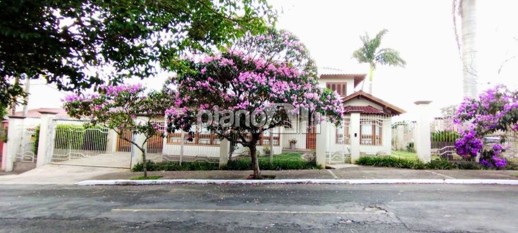 Venda de Casas / Padrão na cidade de Gravataí