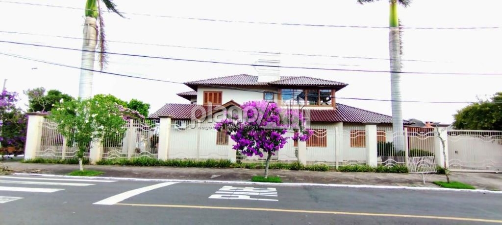 Venda de Casas / Padrão na cidade de Gravataí