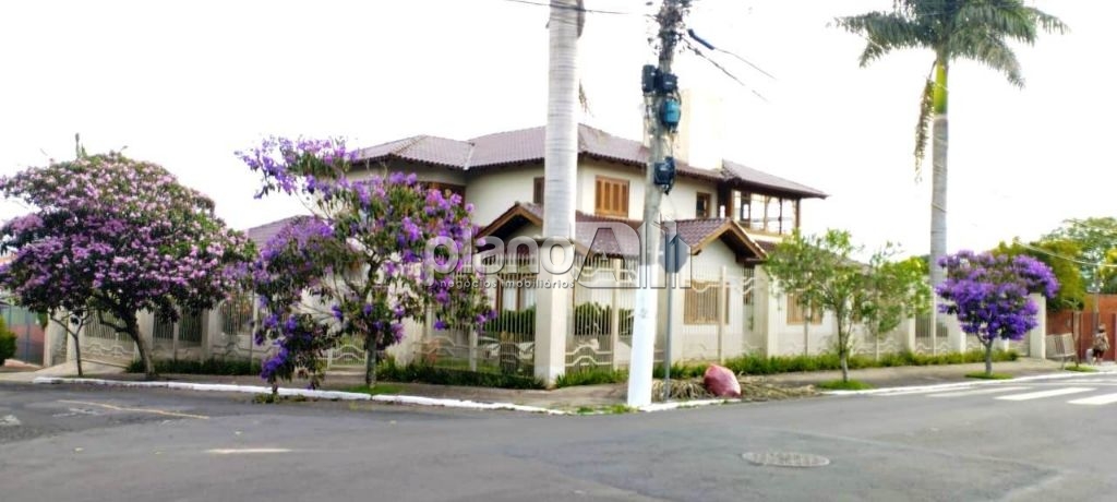 Venda de Casas / Padrão na cidade de Gravataí