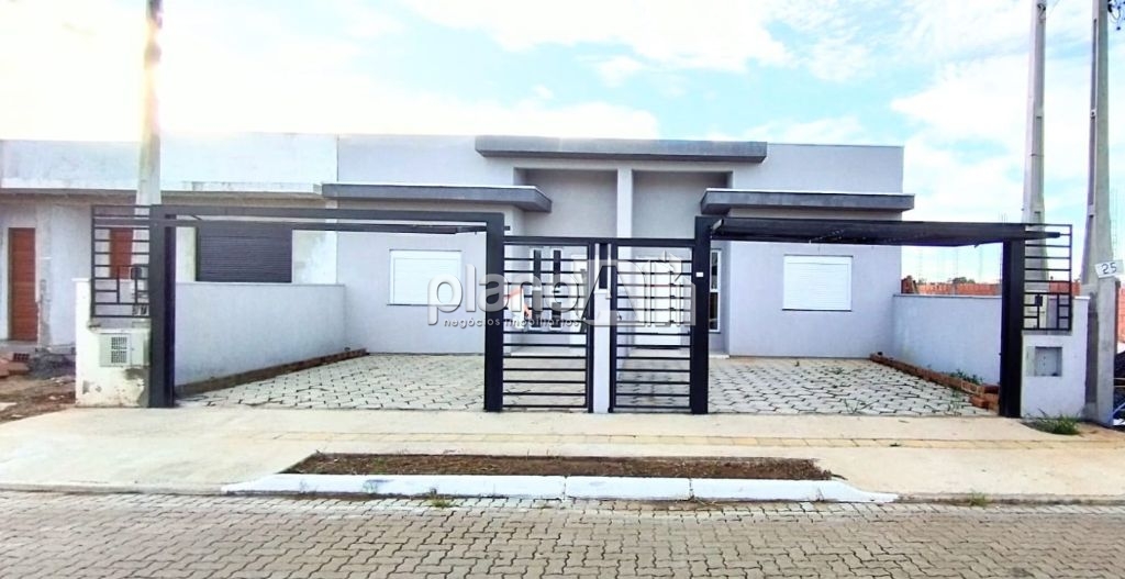 Venda de Casas / Padrão na cidade de Gravataí