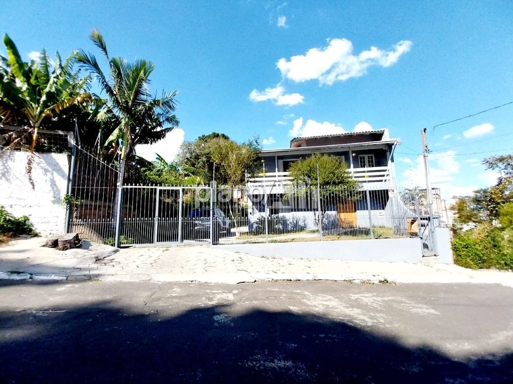 Venda de Casas / Padrão na cidade de Gravataí
