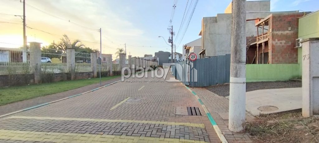 Venda de terreno / condomínio na cidade de gravataí