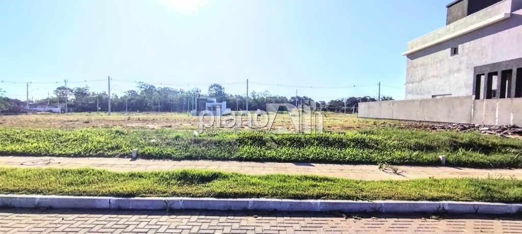 Venda de terreno / padrão na cidade de gravataí