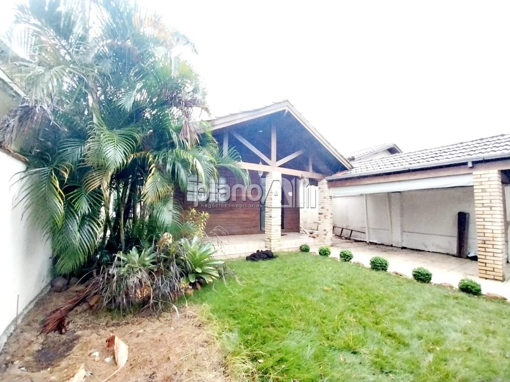 Locação de Casas / Comercial na cidade de Gravataí