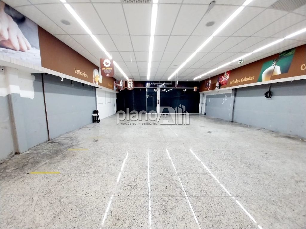 Pavilhão/galpão para alugar com 280m² com mezanino e elevado