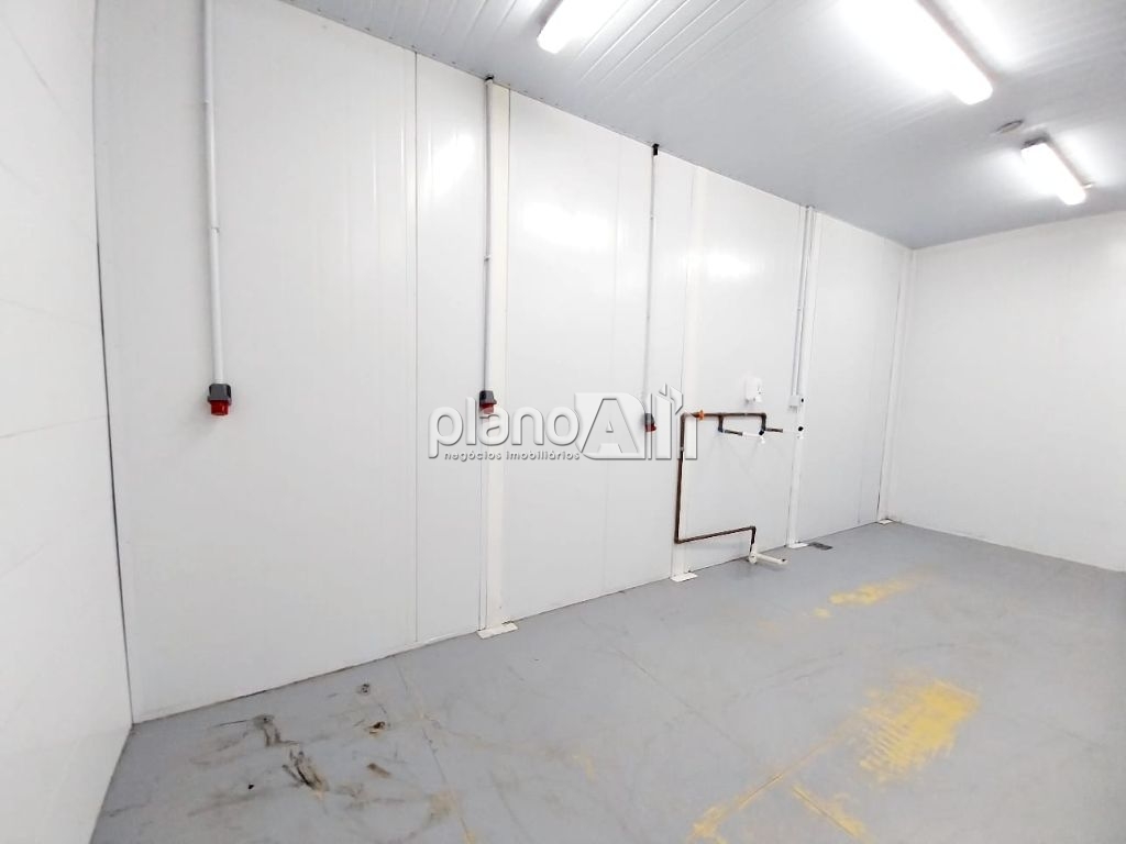Pavilhão/Galpão para alugar com 280m² com mezanino e elevador no Bairro São Jerônimo em Gravataí