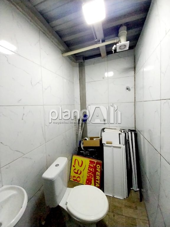 Pavilhão/galpão para alugar com 280m² com mezanino e elevado