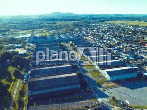 Pavilhão com 1950m² para alugar em condomínio no bairro mora