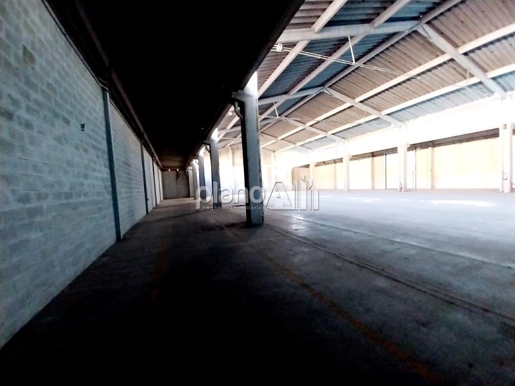 Pavilhão em condomínio com 1800m² para alugar no Bairro Moradas do Sobrado em Gravataí