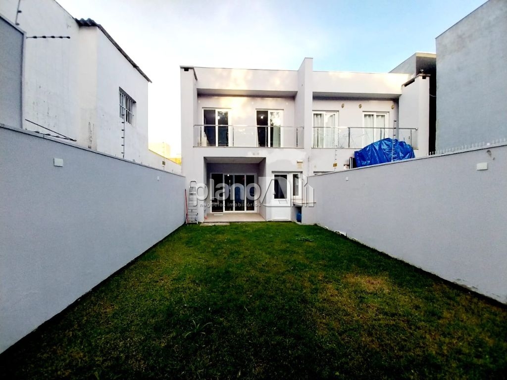 Venda de Casas / Comercial na cidade de Gravataí