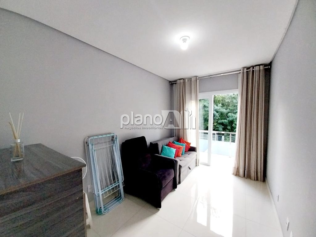 Venda de Casas / Comercial na cidade de Gravataí