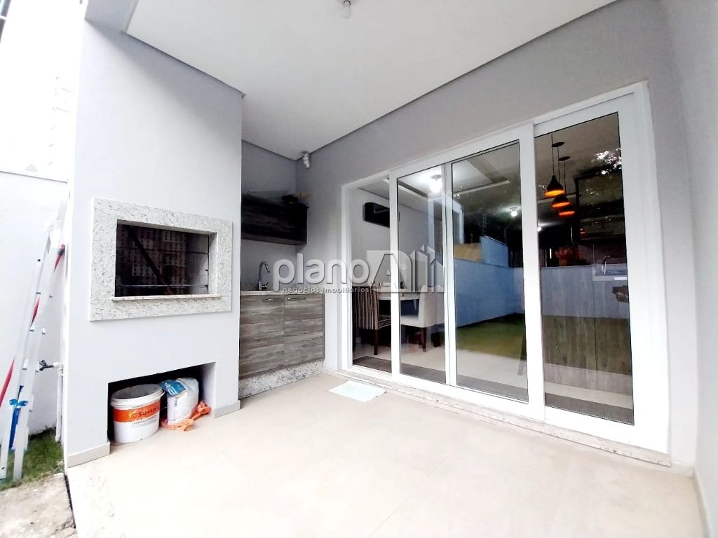 Venda de Casas / Comercial na cidade de Gravataí
