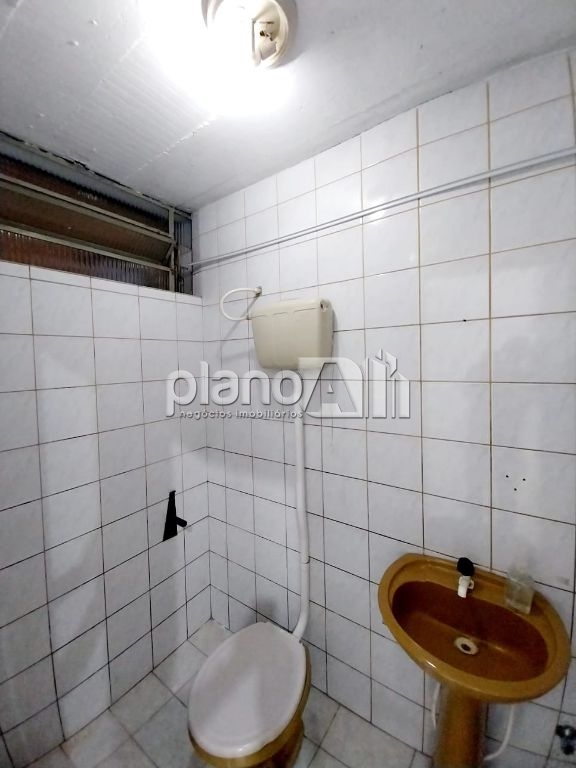 Loja para alugar com 112m² de área útil em no bairro vila ci