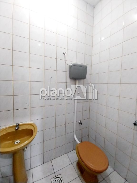 Loja para alugar com 112m² de área útil em no bairro vila ci