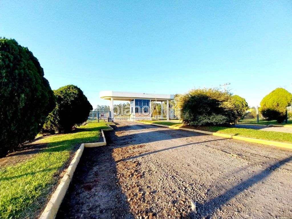 Pavilhão com 4.000m² dentro de condomínio para alugar no bai