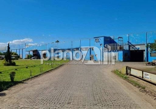 Pavilhão com 650m² dentro de condomínio no bairro neópolis e