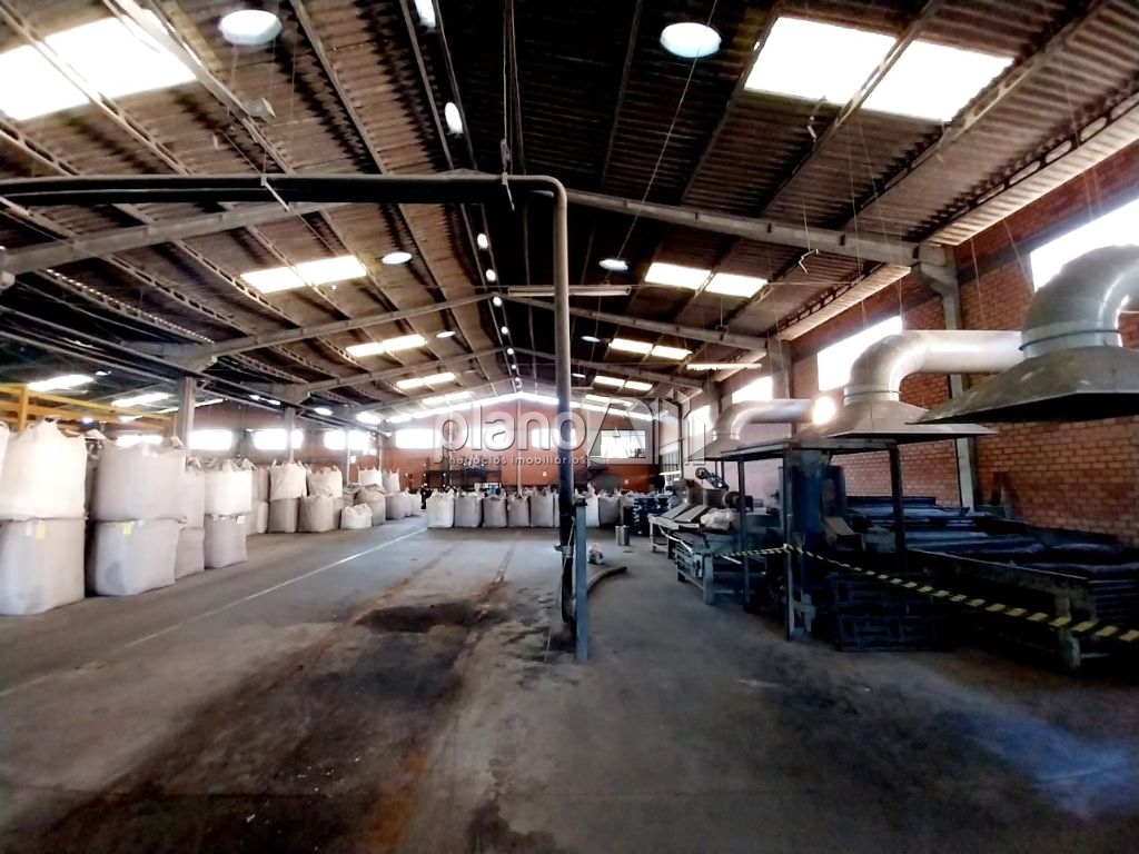 Pavilhão com 1300M² dentro de Condomínio no Bairro Neópolis em Gravataí