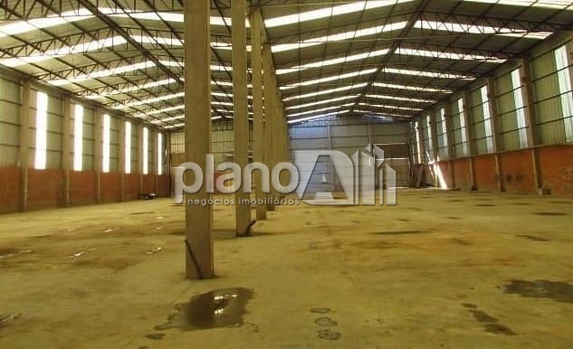 Pavilhão com 2.870m² para alugar na costa do ipiranga em gra