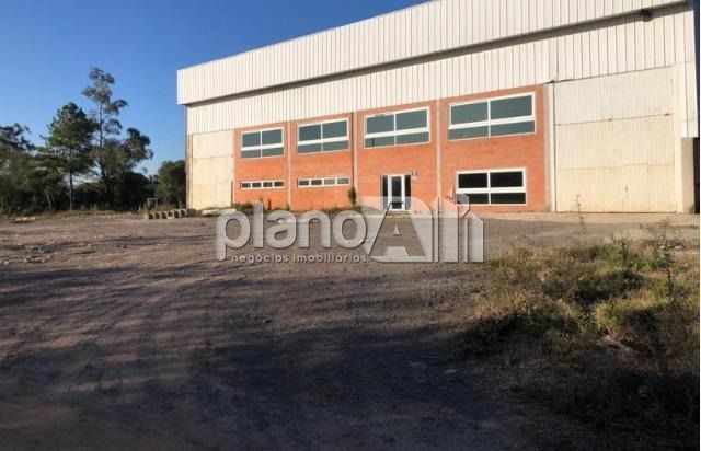 Pavilhão com 2.870m² para alugar na costa do ipiranga em gra