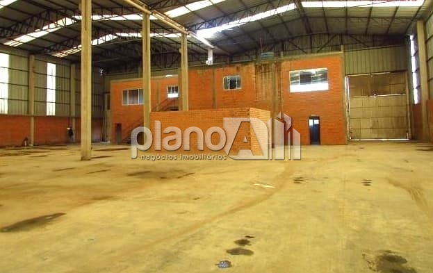 Pavilhão com 2.870m² para alugar na costa do ipiranga em gra