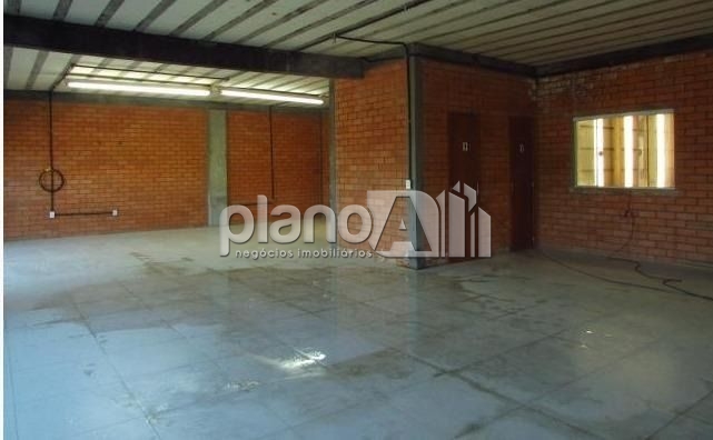 Pavilhão com 2.870m² para alugar na costa do ipiranga em gra
