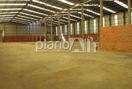 Pavilhão com 2.870m² para alugar na costa do ipiranga em gra
