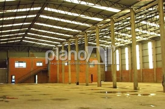 Pavilhão com 2.870m² para alugar na costa do ipiranga em gra