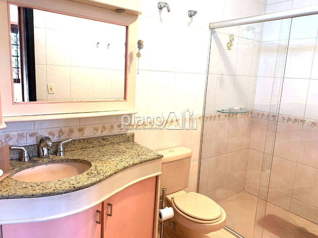 Casa residencial ou comercial triplex com 580m² para alugar 