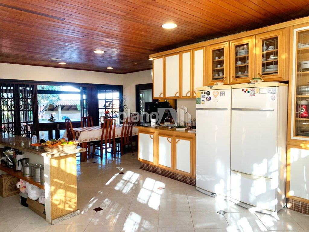 Casa residencial ou comercial triplex com 580m² para alugar 