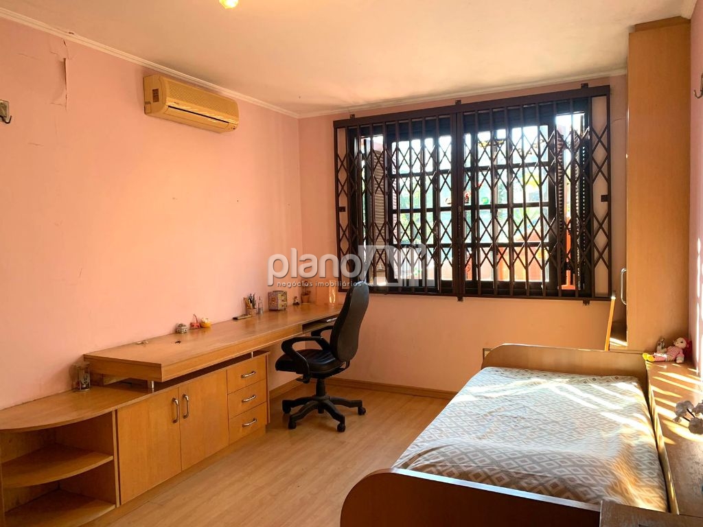 Casa residencial ou comercial triplex com 580m² para alugar 