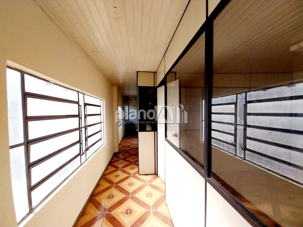 Pavilhão com 1200m² para alugar no Dist. Industrial de Cachoeirinha