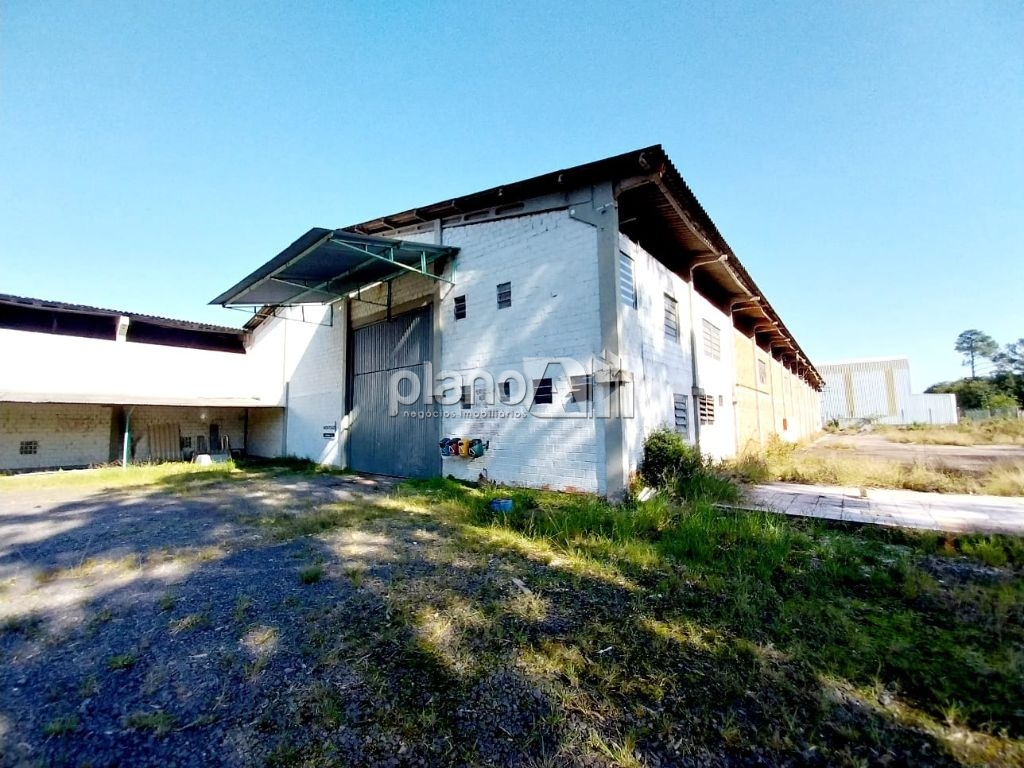 Pavilhão com 1200m² para alugar no dist. Industrial de cacho