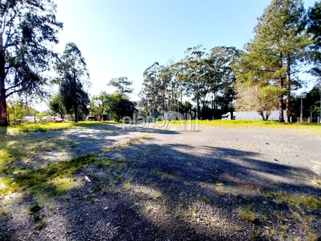 Pavilhão com 1200m² para alugar no Dist. Industrial de Cachoeirinha