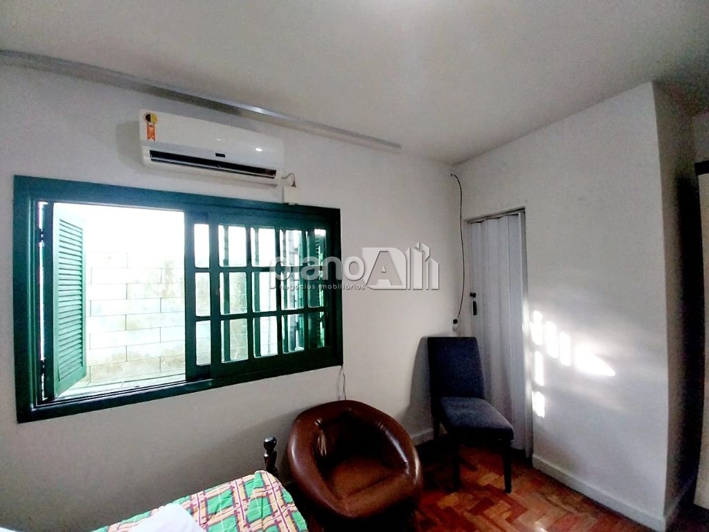Venda de Casas / Padrão na cidade de Gravataí