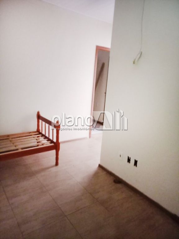 Casa com 150m² para alugar no parque da matriz em cachoeirin