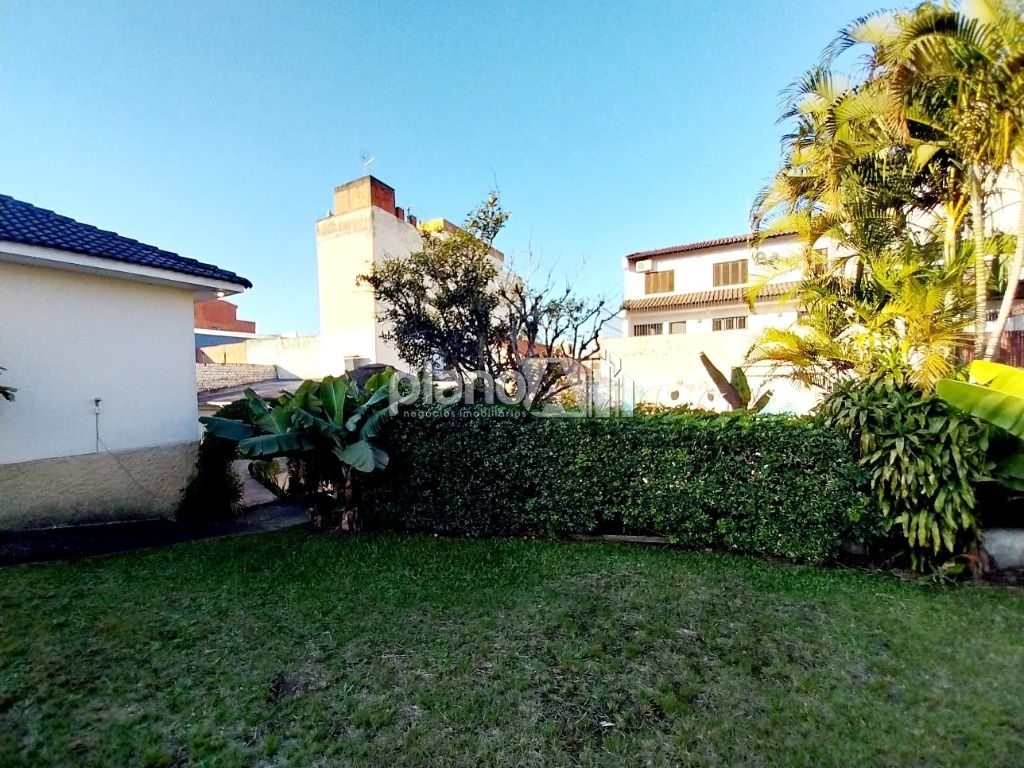 Casa Comercial com 300m² para alugar na Vila Eunice em Cachoeirinha