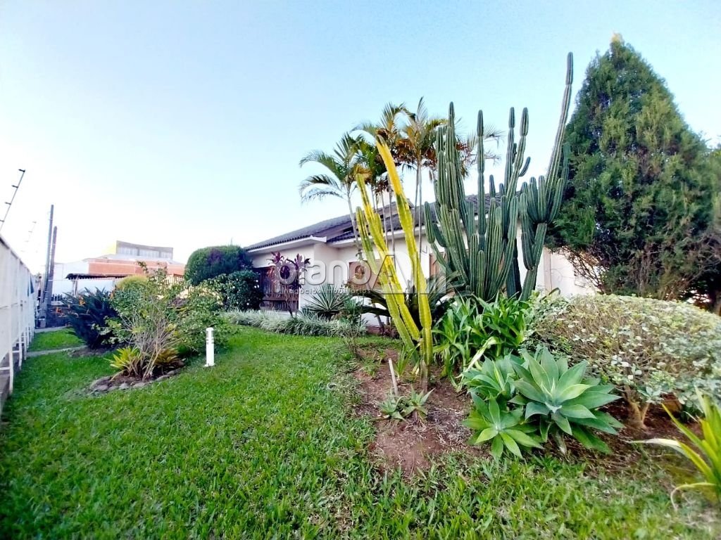 Casa comercial com 300m² para alugar na vila eunice em cacho