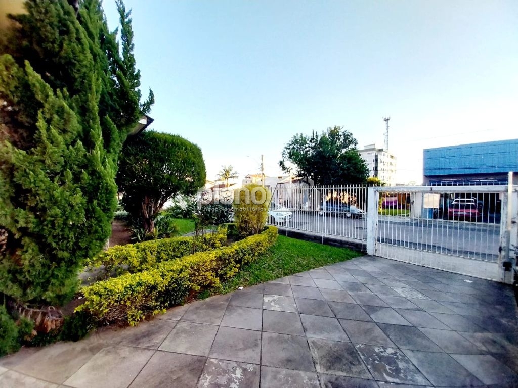 Casa comercial com 300m² para alugar na vila eunice em cacho