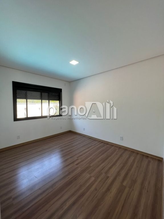 Venda de Casas / Padrão na cidade de Gravataí