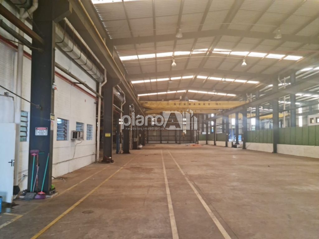 Excelente pavilhão para alugar com 11.352m² de área total no