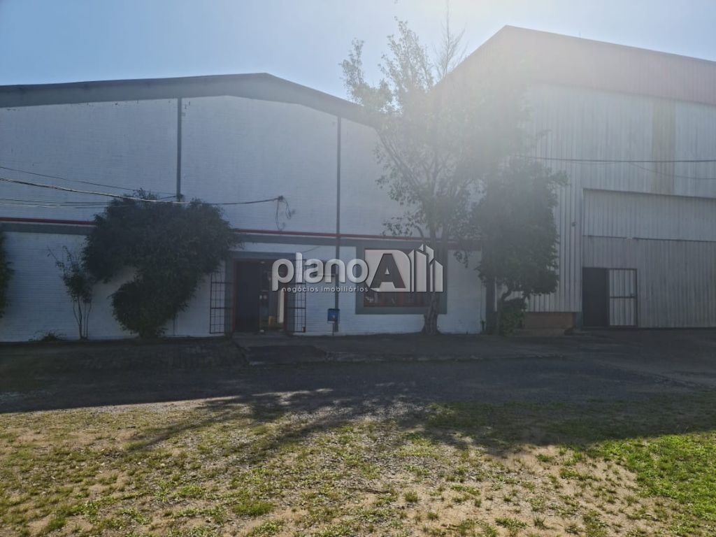 Excelente pavilhão para alugar com 11.352m² de área total no