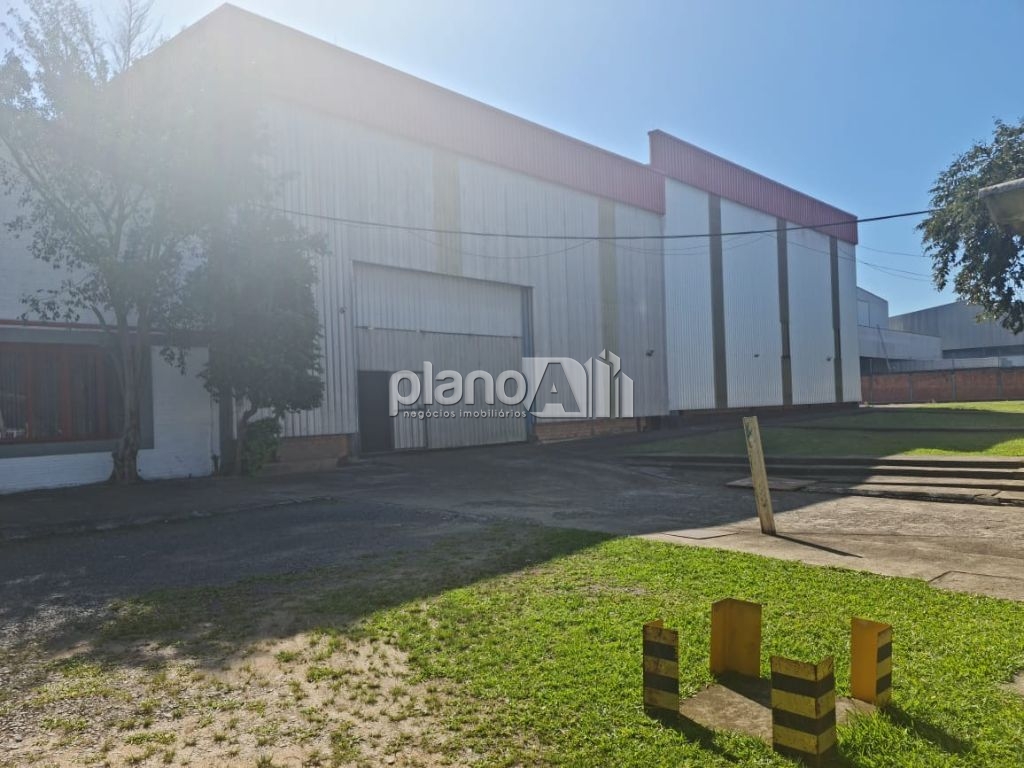 Excelente pavilhão para alugar com 11.352m² de área total no