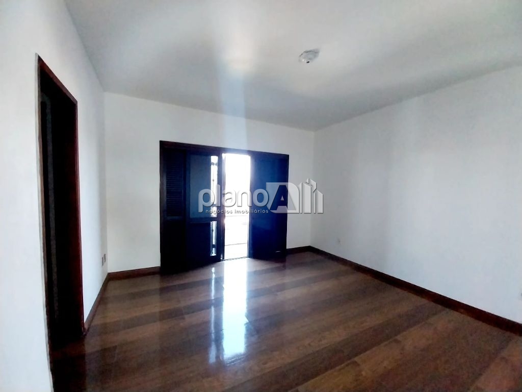 Casa comercial com 200m² para alugar no parque espírito sant
